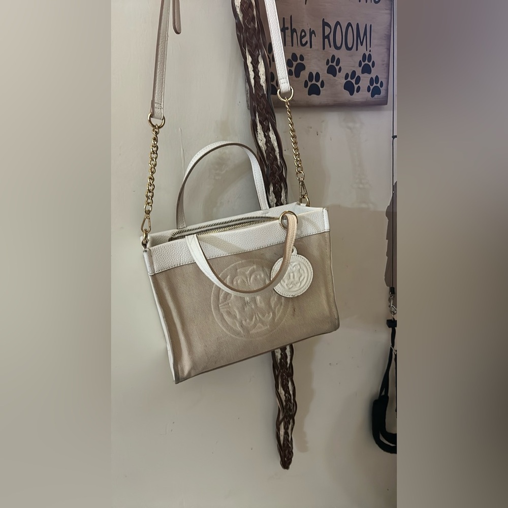 Chic Beige and White Shoulder Bag